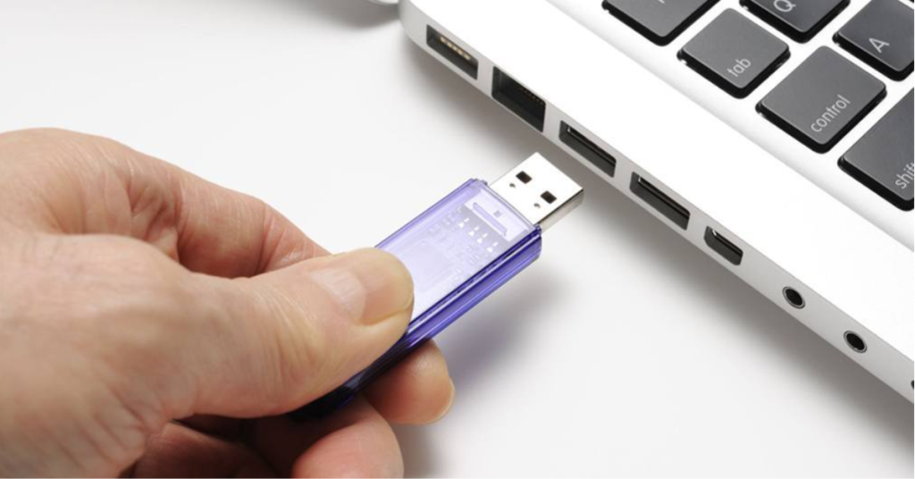 Como crear una memoria usb booteable sin necesidad de programas